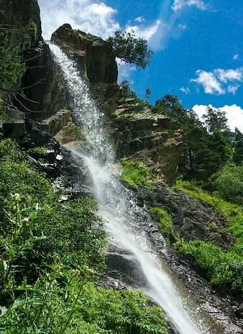 Баритовый водопад в Архызе