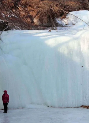 Кравцовские водопады Владивосток зимой