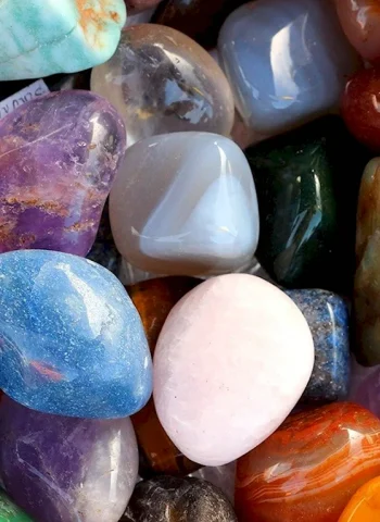 Самоцветы минералы натуральные камни