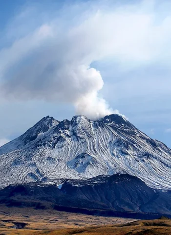 Вулкан безымянный на Камчатке извержение