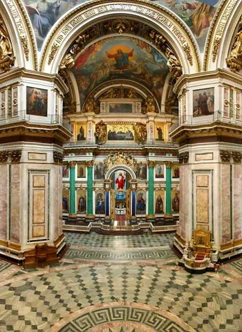 Исаакиевский собор в Санкт-Петербурге внутри